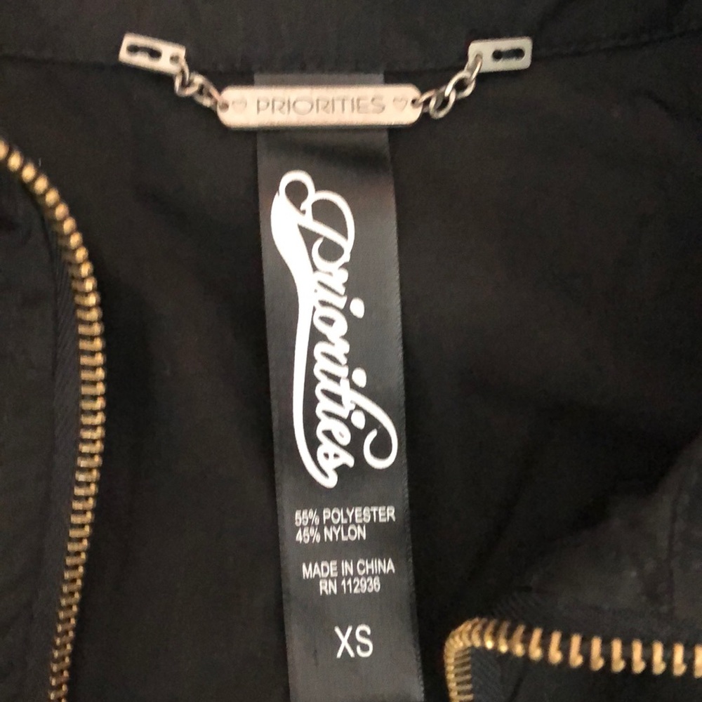 Priorities Jacket - Picture 3 of 7